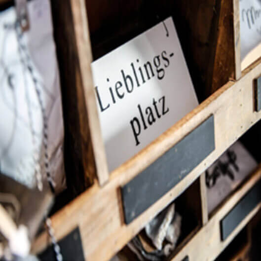 Die Leibwächter Schild Lieblingsplatz